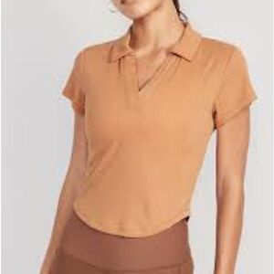 Old Navy Ultralite Go Dry Top